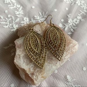 Leaf earrings